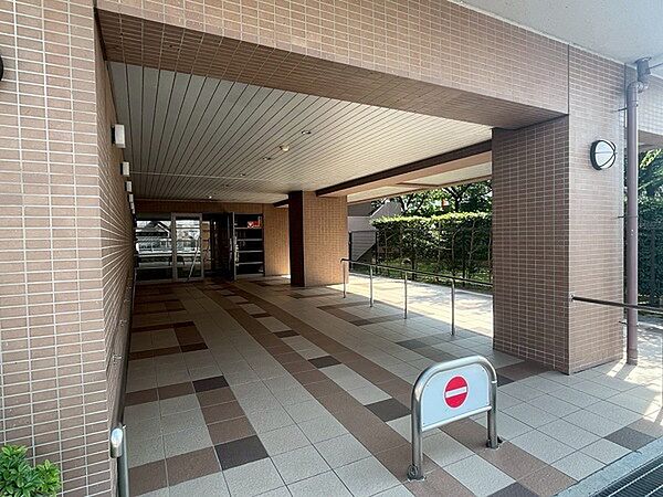 エントランスを拡大表示