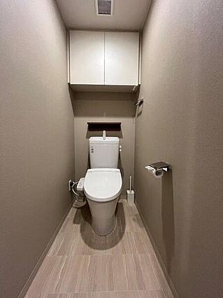 トイレは清潔に...