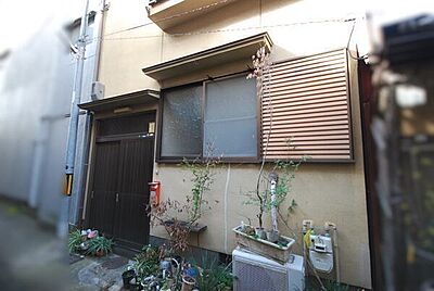 外観：JR奈良線・京阪本線「東福寺」駅まで徒歩14分。京阪「七条」駅も徒歩利用可能。アクセス良好です。【現地外観】