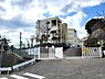 周辺：宝塚市立逆瀬台小学校（約980m）