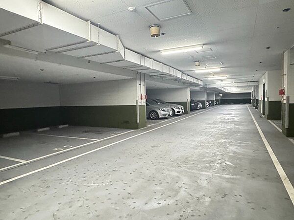 駐車場を拡大表示