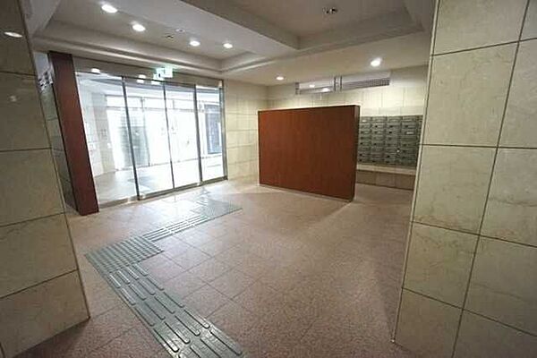 エントランスを拡大表示