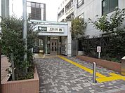 都営三田線「本蓮沼」駅 880m