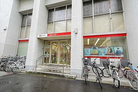 三菱UFJ銀行月島支店 900m
