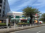 マルエツ調布店 560m