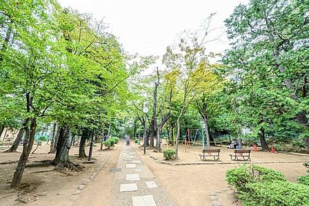 西日暮里公園 700m