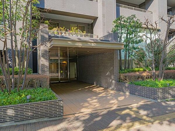 エントランスを拡大表示