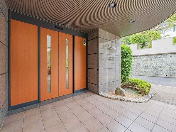 エントランスを拡大表示