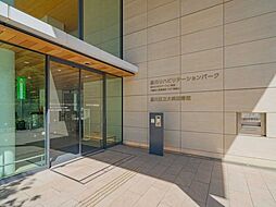 品川区立大崎図書館 50m