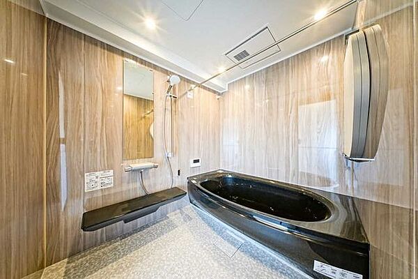 浴室を拡大表示