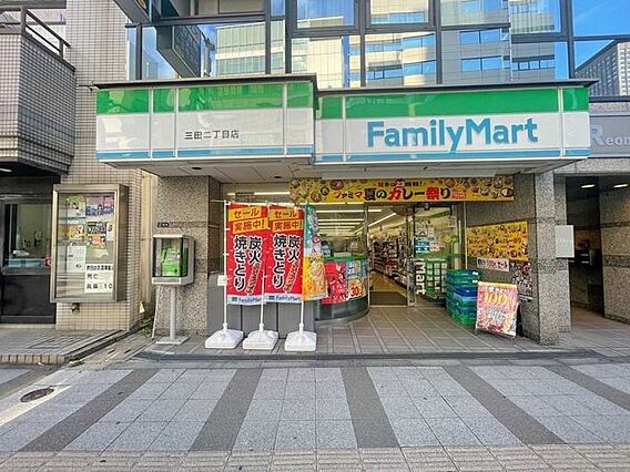 ファミリーマー...