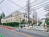 周辺：港区立赤羽小学校 900m
