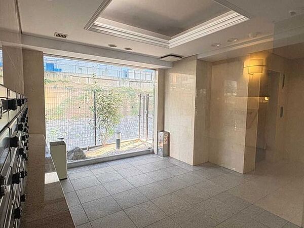 エントランスを拡大表示
