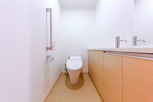 トイレを拡大表示