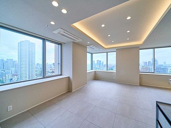 リビング/ダイニングを拡大表示
