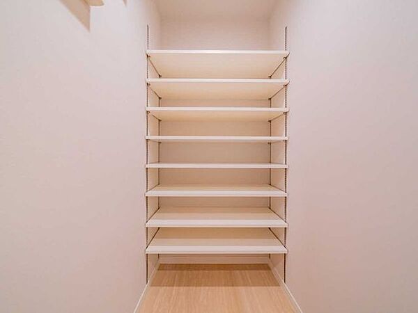 収納