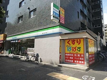 ファミリーマート 勝どき5丁目店 35m