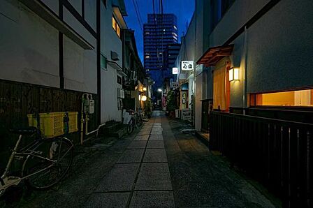 荒木町 1300m
