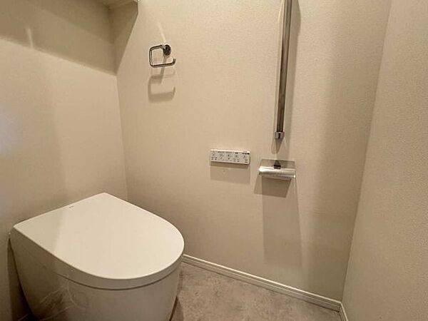 トイレを拡大表示