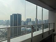 バルコニー側　洋室（6.7帖）から