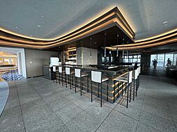 スカイラウンジ　バー営業あり
