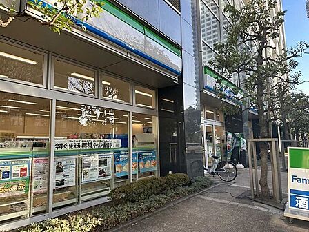 ファミリーマート 西新宿アトラスタワー店 120m