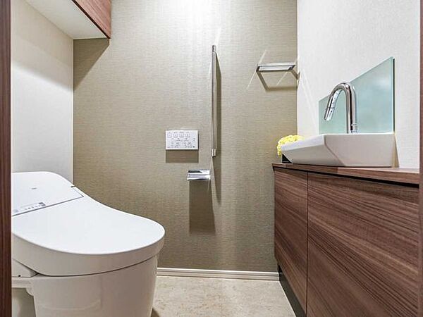 トイレを拡大表示