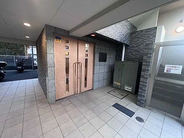 エントランスを拡大表示