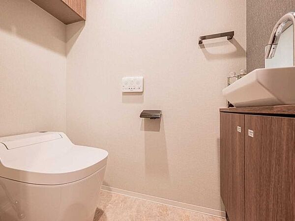 トイレを拡大表示