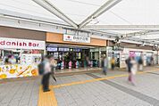 東急東横線大井町線「自由が丘」駅 848m