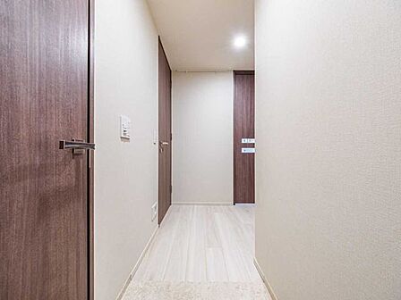 床面タイル張り