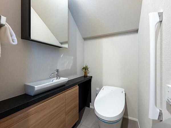 トイレを拡大表示
