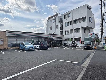 セブンイレブン世田谷弦巻1丁目店 230m