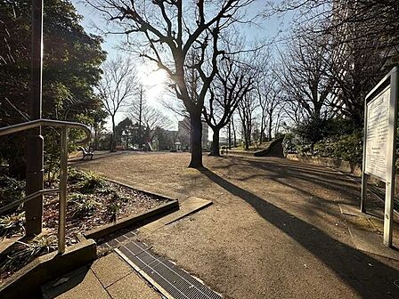 三田丘の上公園 350m