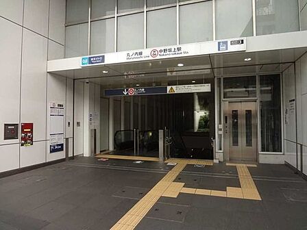 中野坂上駅 385m