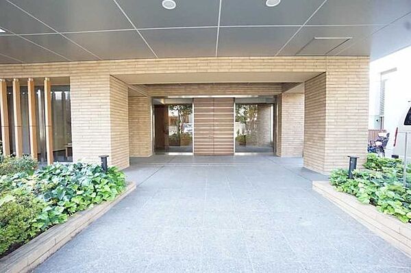 エントランスを拡大表示