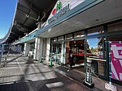 マルエツ浮間舟渡店 495m