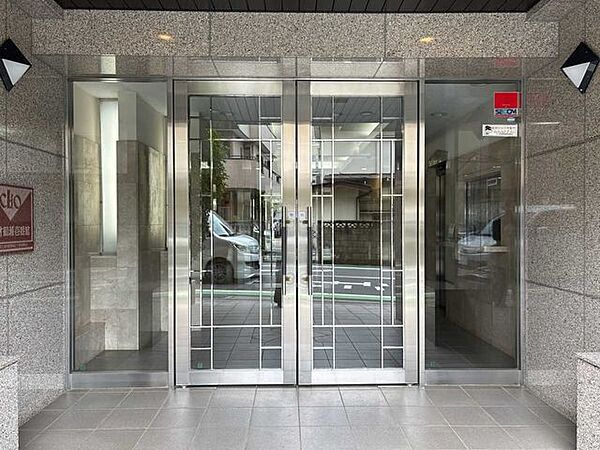 エントランスを拡大表示