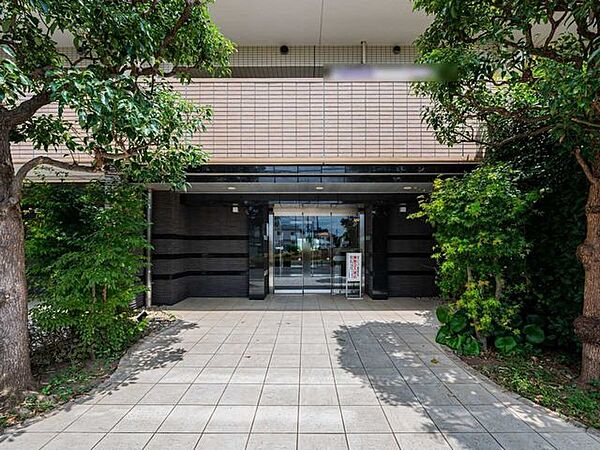 エントランスを拡大表示
