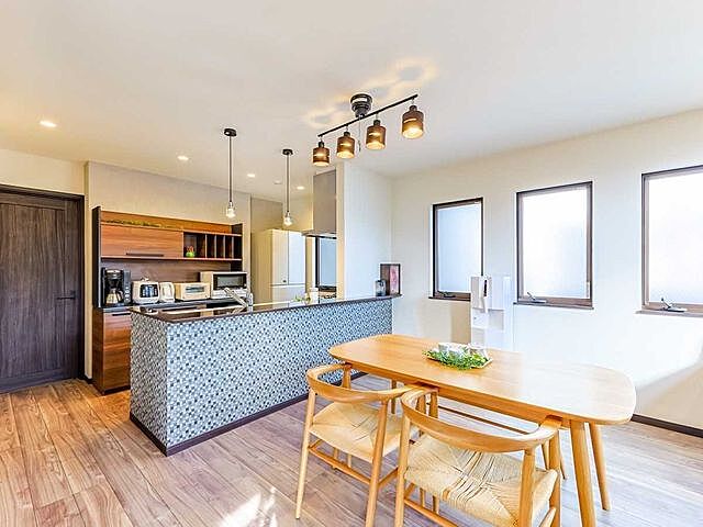 リビング/ダイニング 三鷹市深大寺1丁目