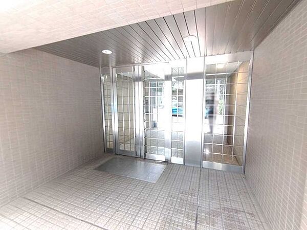 エントランスを拡大表示