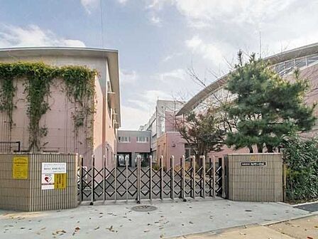 武蔵野市立桜野小学校 860m