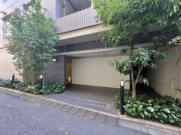 エントランスを拡大表示