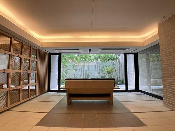 エントランスを拡大表示