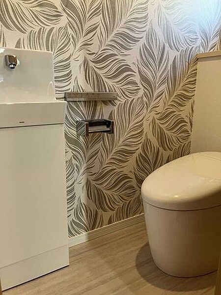トイレを拡大表示