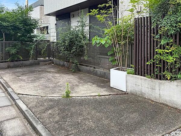 駐車場を拡大表示