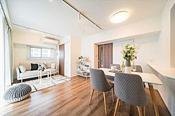 ブリシア新横浜 2LDKのリビング/ダイニング