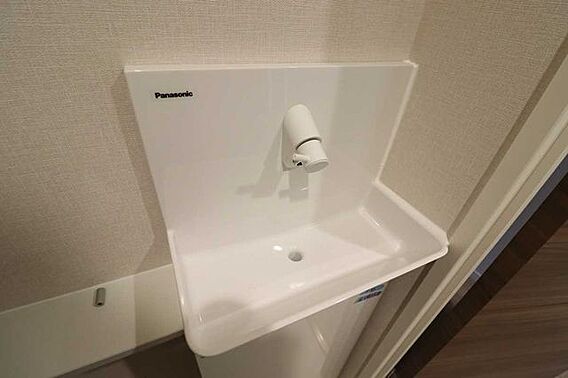 トイレ内 手洗...
