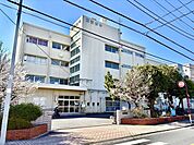 日吉台中学校 750m