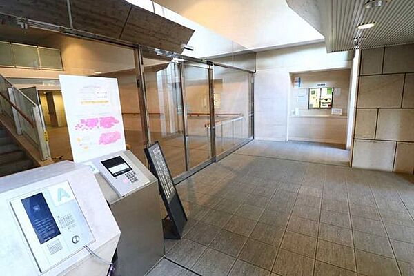 エントランスを拡大表示